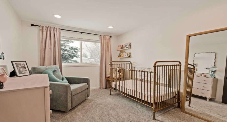 212 Vantage Place, Calgary, Alberta T3A1X9, 4 Bedrooms Bedrooms, ,3 BathroomsBathrooms,Residential,For Sale,Vantage,A2303575