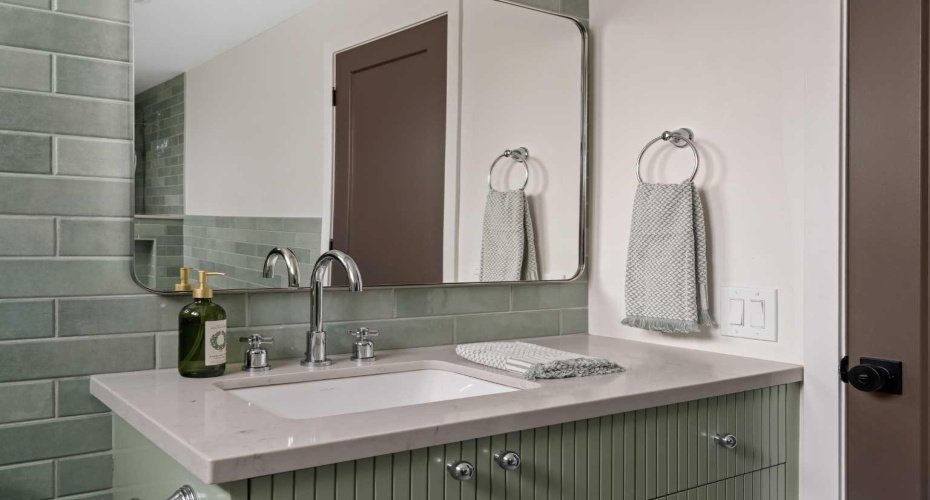 212 Vantage Place, Calgary, Alberta T3A1X9, 4 Bedrooms Bedrooms, ,3 BathroomsBathrooms,Residential,For Sale,Vantage,A2303575