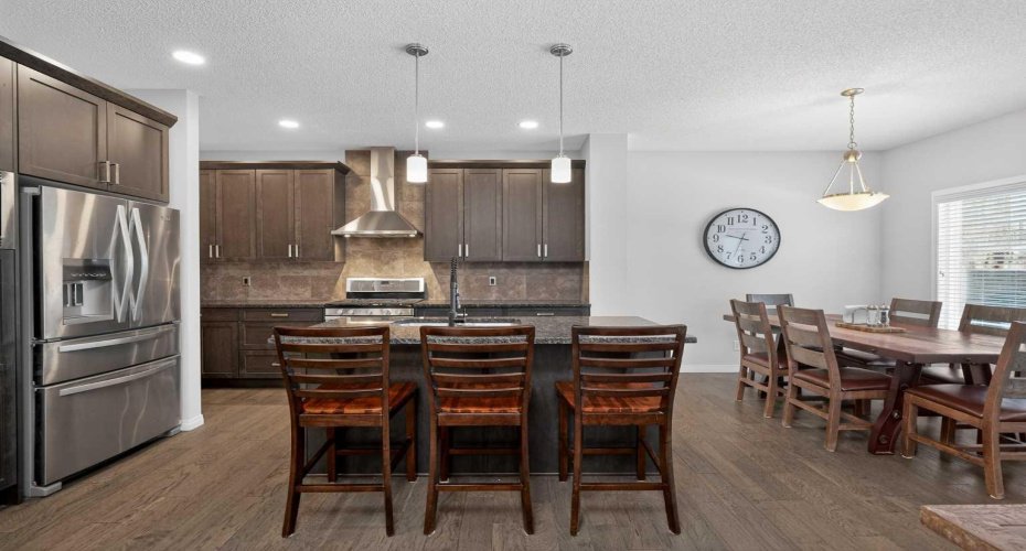 20 Mount Rae Terrace, Okotoks, Alberta T1S 0M6, 5 Bedrooms Bedrooms, ,4 BathroomsBathrooms,Residential,For Sale,Mount Rae,A2303677