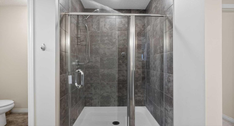 20 Mount Rae Terrace, Okotoks, Alberta T1S 0M6, 5 Bedrooms Bedrooms, ,4 BathroomsBathrooms,Residential,For Sale,Mount Rae,A2303677