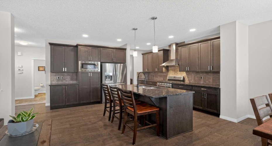 20 Mount Rae Terrace, Okotoks, Alberta T1S 0M6, 5 Bedrooms Bedrooms, ,4 BathroomsBathrooms,Residential,For Sale,Mount Rae,A2303677