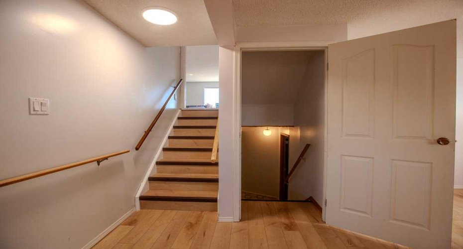 4408 45 Street, Mayerthorpe, Alberta T0E1N0, 4 Bedrooms Bedrooms, ,3 BathroomsBathrooms,Residential,For Sale,45,A2303696