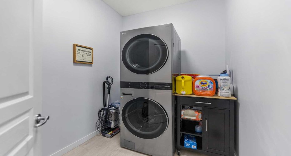 328 RainBow Falls Way, Chestermere, Alberta T1X 1W5, 4 Bedrooms Bedrooms, ,4 BathroomsBathrooms,Residential,For Sale,RainBow Falls,A2303773