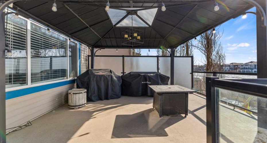 328 RainBow Falls Way, Chestermere, Alberta T1X 1W5, 4 Bedrooms Bedrooms, ,4 BathroomsBathrooms,Residential,For Sale,RainBow Falls,A2303773