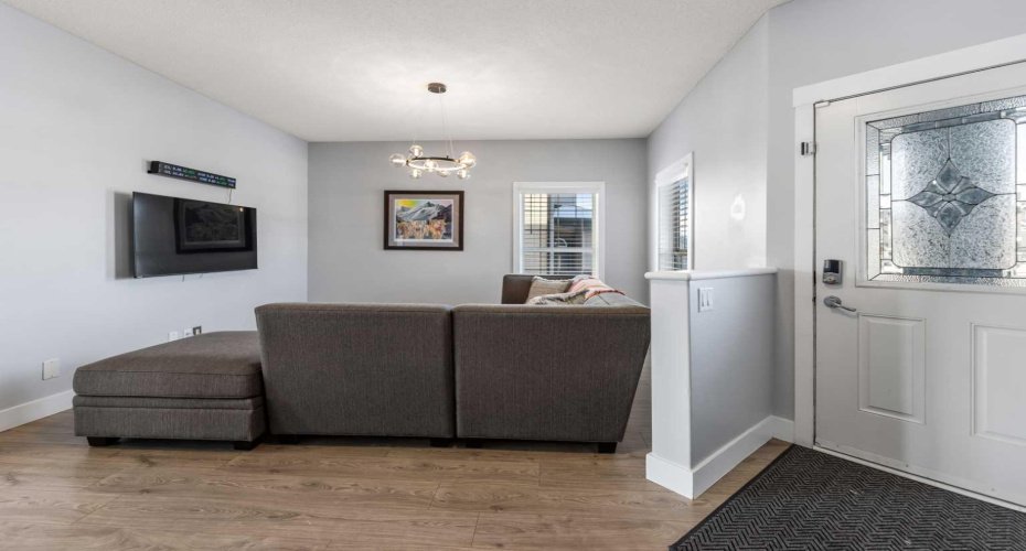 328 RainBow Falls Way, Chestermere, Alberta T1X 1W5, 4 Bedrooms Bedrooms, ,4 BathroomsBathrooms,Residential,For Sale,RainBow Falls,A2303773