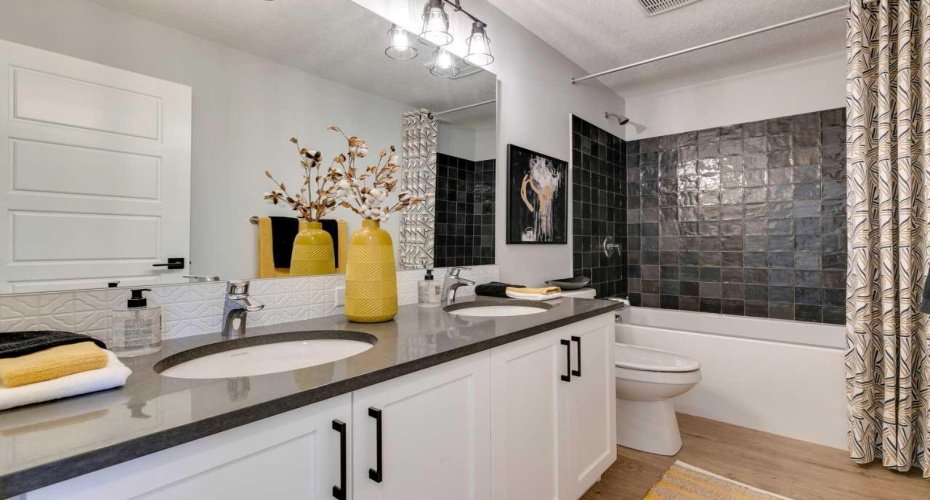 94 Bridgeport Landing, Chestermere, Alberta T1X3E3, 4 Bedrooms Bedrooms, ,3 BathroomsBathrooms,Residential,For Sale,Bridgeport,A2303837