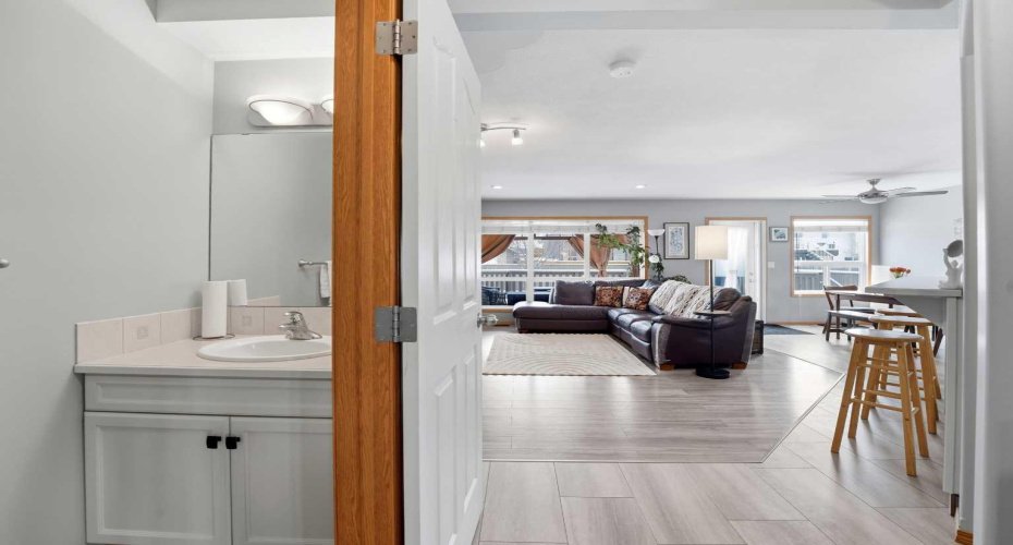 5 Lincoln Street, Sylvan Lake, Alberta T4S 2R1, 5 Bedrooms Bedrooms, ,4 BathroomsBathrooms,Residential,For Sale,Lincoln,A2288595