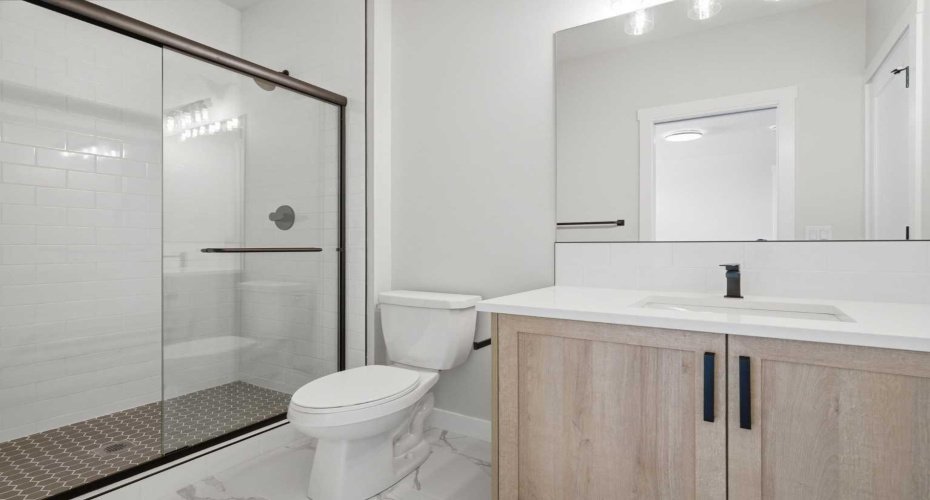 302 Kinniburgh Loop, Chestermere, Alberta T1X 3C3, 6 Bedrooms Bedrooms, ,4 BathroomsBathrooms,Residential,For Sale,Kinniburgh,A2289506