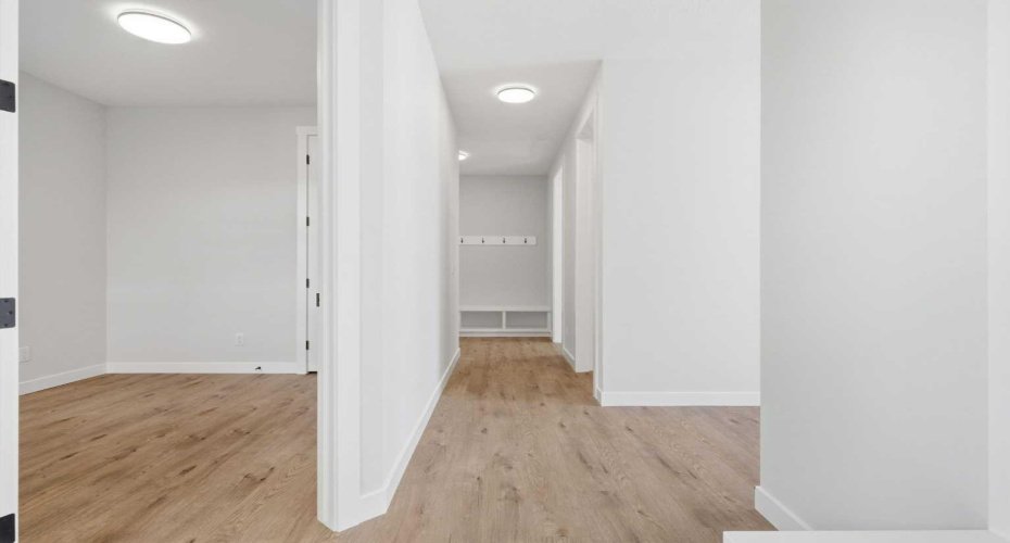 302 Kinniburgh Loop, Chestermere, Alberta T1X 3C3, 6 Bedrooms Bedrooms, ,4 BathroomsBathrooms,Residential,For Sale,Kinniburgh,A2289506