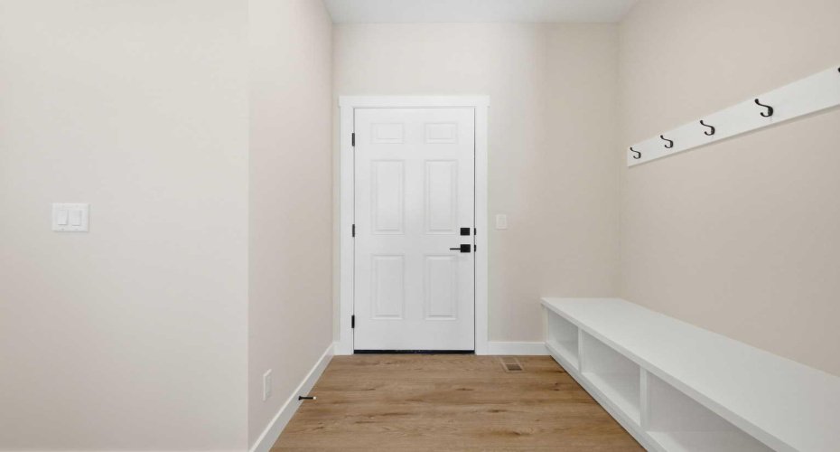 302 Kinniburgh Loop, Chestermere, Alberta T1X 3C3, 6 Bedrooms Bedrooms, ,4 BathroomsBathrooms,Residential,For Sale,Kinniburgh,A2289506