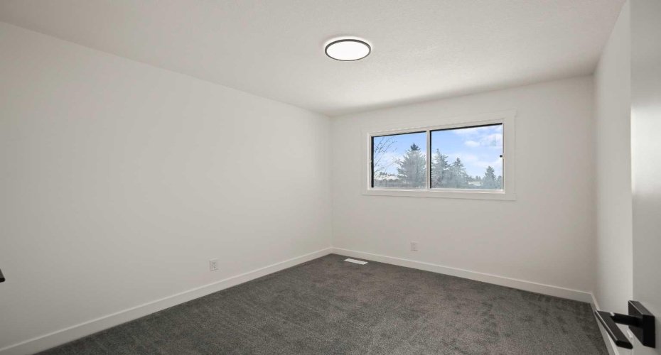 6404 24 Avenue, Calgary, Alberta T1Y 3T8, 4 Bedrooms Bedrooms, ,4 BathroomsBathrooms,Residential,For Sale,24,A2290287