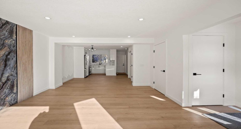 6404 24 Avenue, Calgary, Alberta T1Y 3T8, 4 Bedrooms Bedrooms, ,4 BathroomsBathrooms,Residential,For Sale,24,A2290287