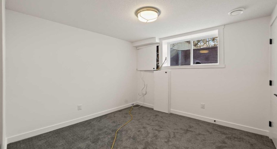 6404 24 Avenue, Calgary, Alberta T1Y 3T8, 4 Bedrooms Bedrooms, ,4 BathroomsBathrooms,Residential,For Sale,24,A2290287