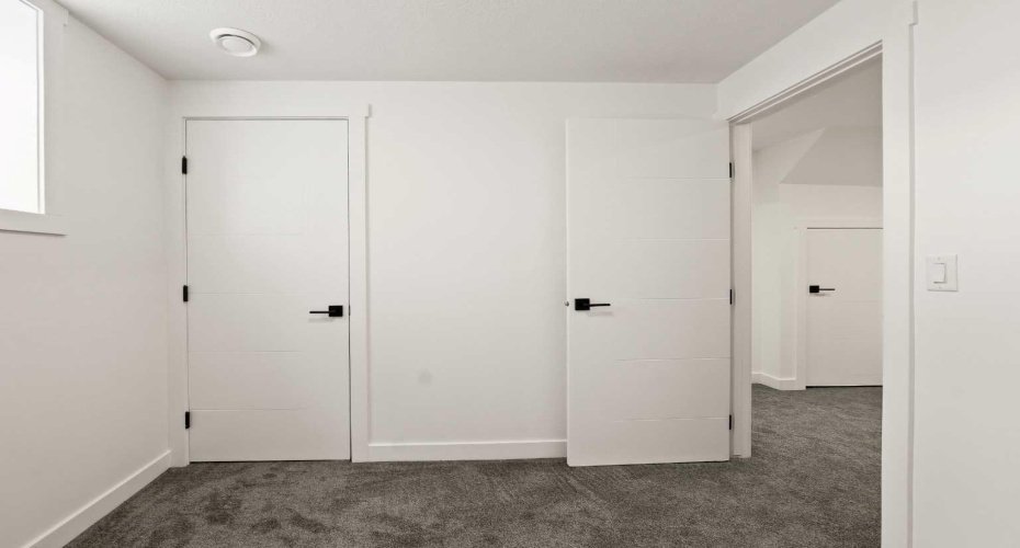 6404 24 Avenue, Calgary, Alberta T1Y 3T8, 4 Bedrooms Bedrooms, ,4 BathroomsBathrooms,Residential,For Sale,24,A2290287