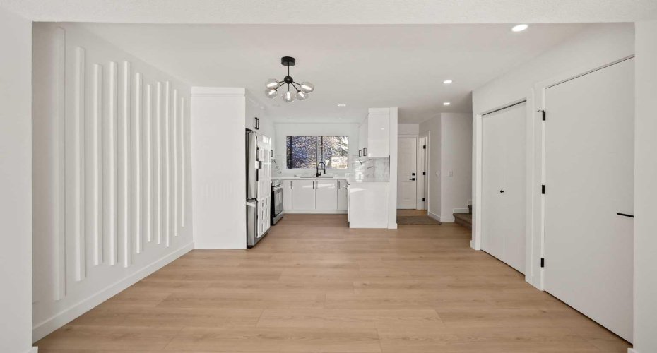 6404 24 Avenue, Calgary, Alberta T1Y 3T8, 4 Bedrooms Bedrooms, ,4 BathroomsBathrooms,Residential,For Sale,24,A2290287