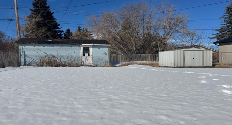 5025 48 Street, Sedgewick, Alberta T0B 4C0, 2 Bedrooms Bedrooms, ,1 BathroomBathrooms,Residential,For Sale,48,A2294365