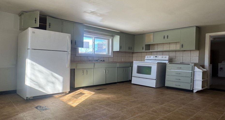 5025 48 Street, Sedgewick, Alberta T0B 4C0, 2 Bedrooms Bedrooms, ,1 BathroomBathrooms,Residential,For Sale,48,A2294365