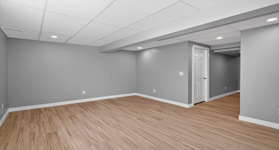 51 Country Village Villas, Calgary, Alberta T3K 0L7, 3 Bedrooms Bedrooms, ,4 BathroomsBathrooms,Residential,For Sale,Country Village,A2294713