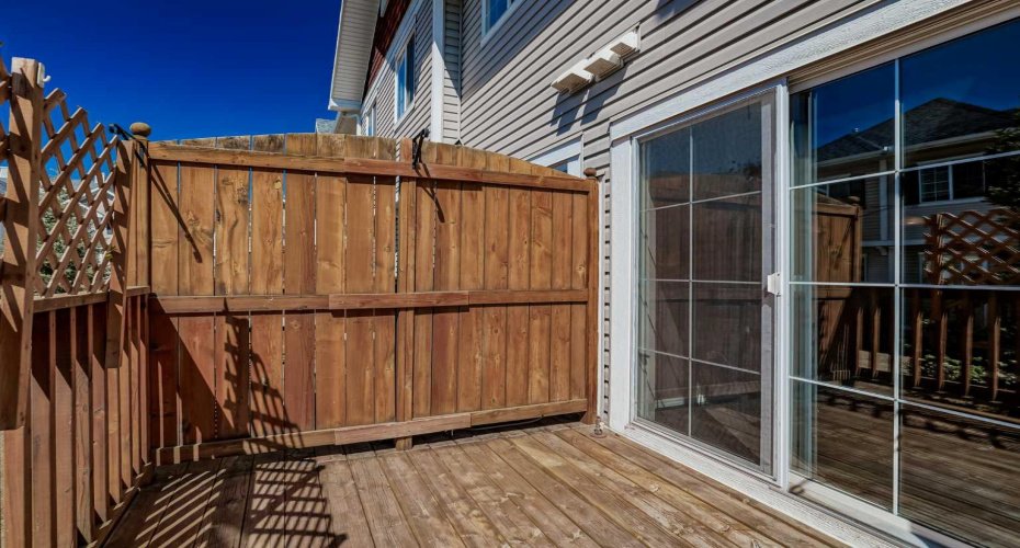 51 Country Village Villas, Calgary, Alberta T3K 0L7, 3 Bedrooms Bedrooms, ,4 BathroomsBathrooms,Residential,For Sale,Country Village,A2294713