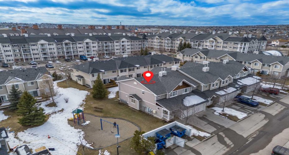 51 Country Village Villas, Calgary, Alberta T3K 0L7, 3 Bedrooms Bedrooms, ,4 BathroomsBathrooms,Residential,For Sale,Country Village,A2294713