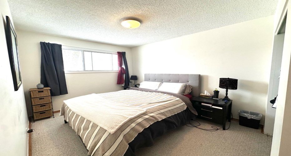 5240 50 Avenue, Holden, Alberta T0B2C0, 3 Bedrooms Bedrooms, ,1 BathroomBathrooms,Residential,For Sale,50,A2296133