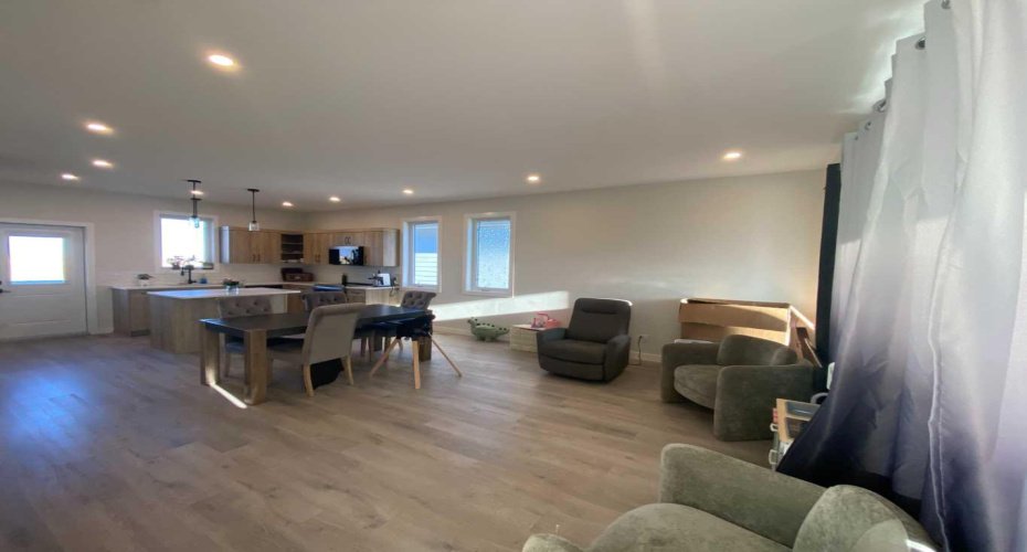 130 Prairie Gold St, Taber, Alberta T1G 0G3, 3 Bedrooms Bedrooms, ,3 BathroomsBathrooms,Residential,For Sale,Prairie Gold St,A2296538