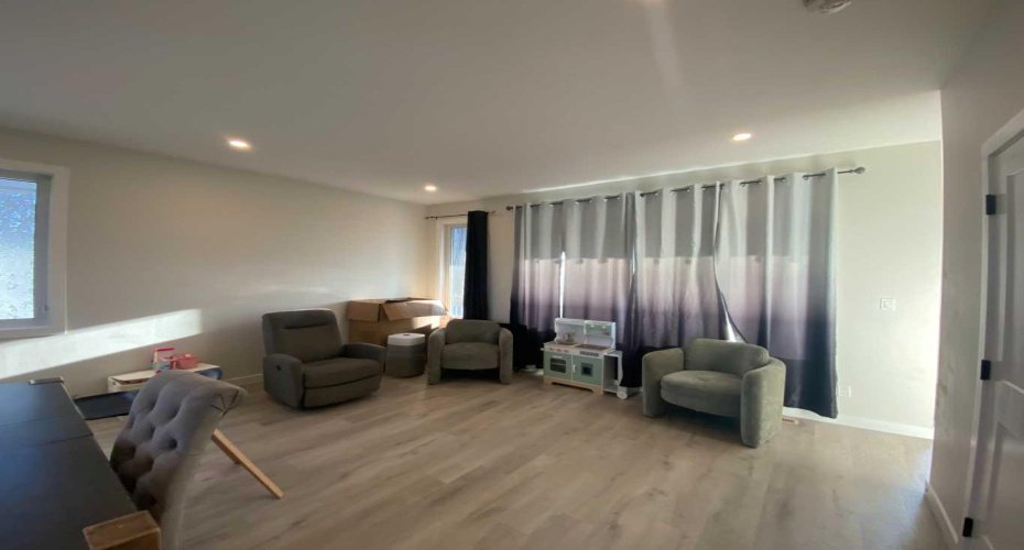 130 Prairie Gold St, Taber, Alberta T1G 0G3, 3 Bedrooms Bedrooms, ,3 BathroomsBathrooms,Residential,For Sale,Prairie Gold St,A2296538