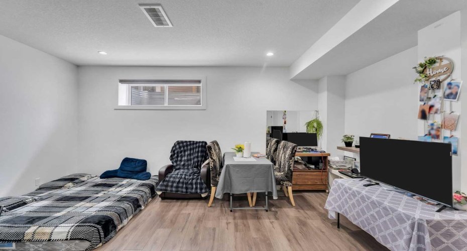 43 Saddlelake Manor, Calgary, Alberta T3J 0W2, 6 Bedrooms Bedrooms, ,5 BathroomsBathrooms,Residential,For Sale,Saddlelake,A2296543