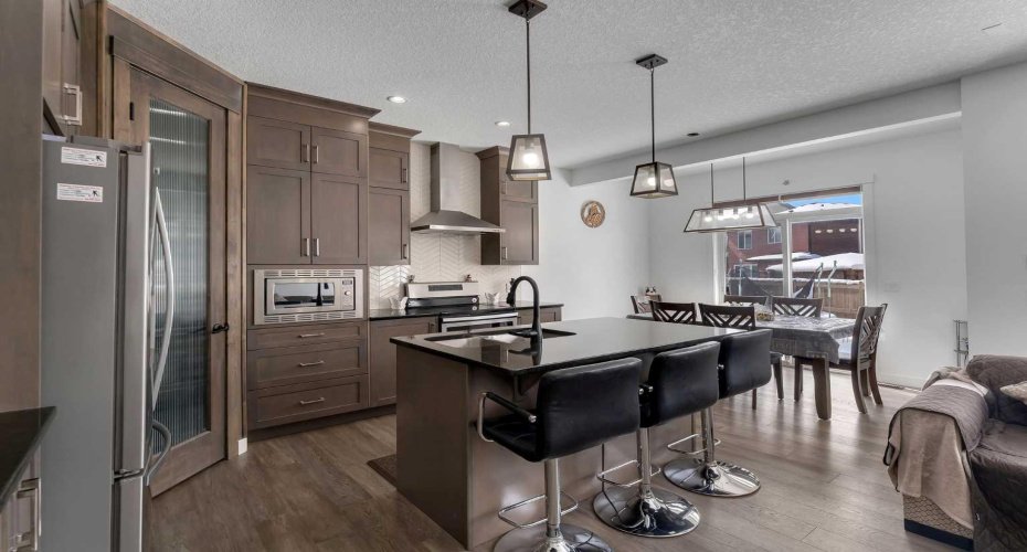 43 Saddlelake Manor, Calgary, Alberta T3J 0W2, 6 Bedrooms Bedrooms, ,5 BathroomsBathrooms,Residential,For Sale,Saddlelake,A2296543