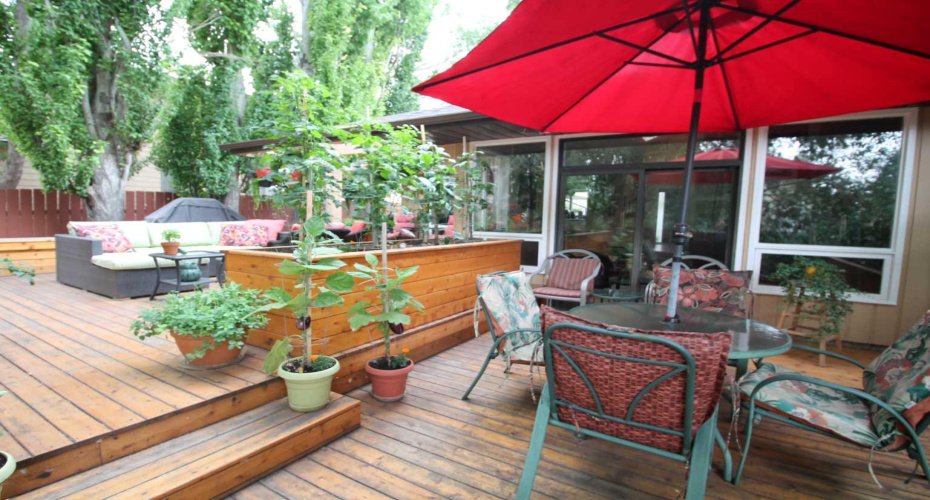 18 Coachwood Road, Lethbridge, Alberta T1K 6B5, 4 Bedrooms Bedrooms, ,3 BathroomsBathrooms,Residential,For Sale,Coachwood,A2296650