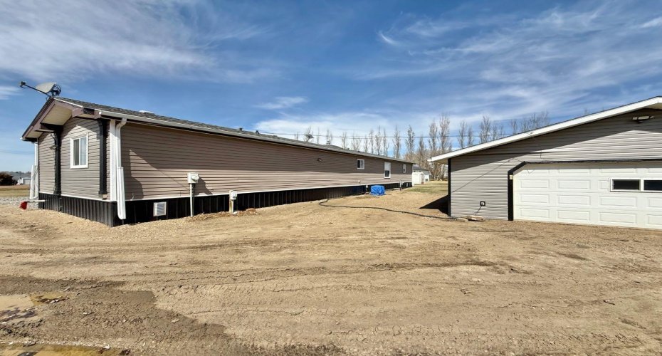 57 142070 TR 191, Rural Newell, County of, Alberta T1R 0S1, 3 Bedrooms Bedrooms, ,2 BathroomsBathrooms,Residential,For Sale,191,A2297045