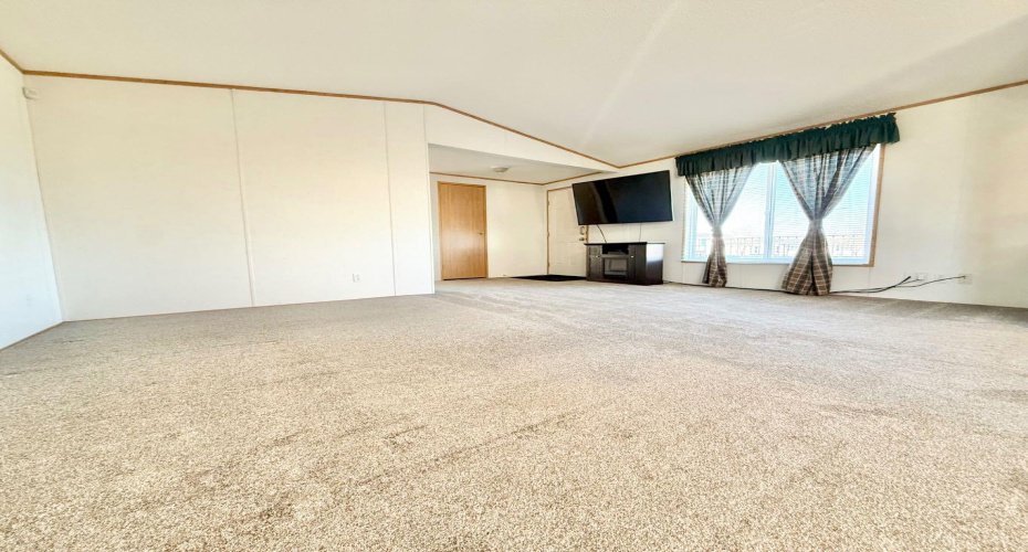 57 142070 TR 191, Rural Newell, County of, Alberta T1R 0S1, 3 Bedrooms Bedrooms, ,2 BathroomsBathrooms,Residential,For Sale,191,A2297045