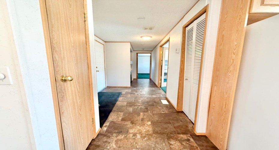 57 142070 TR 191, Rural Newell, County of, Alberta T1R 0S1, 3 Bedrooms Bedrooms, ,2 BathroomsBathrooms,Residential,For Sale,191,A2297045