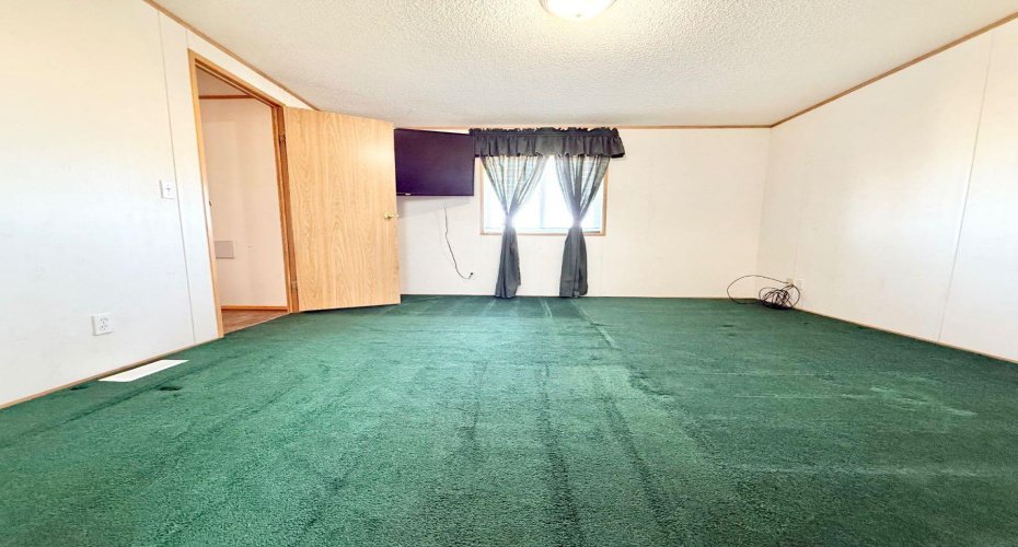 57 142070 TR 191, Rural Newell, County of, Alberta T1R 0S1, 3 Bedrooms Bedrooms, ,2 BathroomsBathrooms,Residential,For Sale,191,A2297045