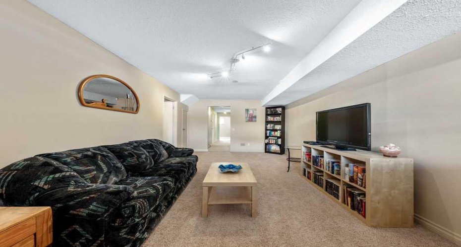 50 Cedarwood Rise, Calgary, Alberta T2W3H9, 4 Bedrooms Bedrooms, ,3 BathroomsBathrooms,Residential,For Sale,Cedarwood,A2297078