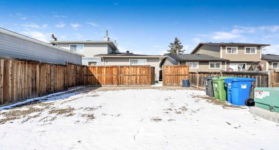 50 Cedarwood Rise, Calgary, Alberta T2W3H9, 4 Bedrooms Bedrooms, ,3 BathroomsBathrooms,Residential,For Sale,Cedarwood,A2297078