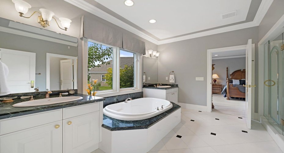 234009 48 Street, De Winton, Alberta T0L0X0, 5 Bedrooms Bedrooms, ,6 BathroomsBathrooms,Residential,For Sale,48,A2297588