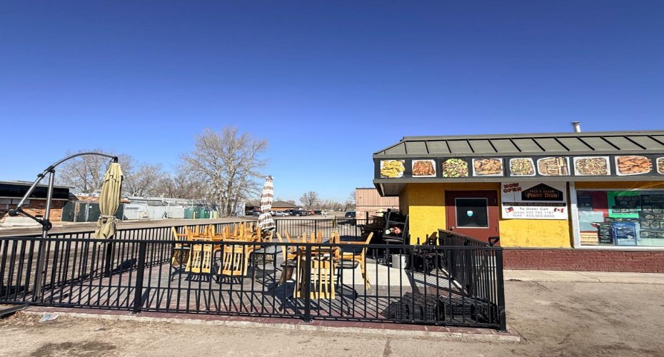 219 Centre Street, High River, Alberta T1V1M3, ,Commercial,For Sale,Centre,A2297746