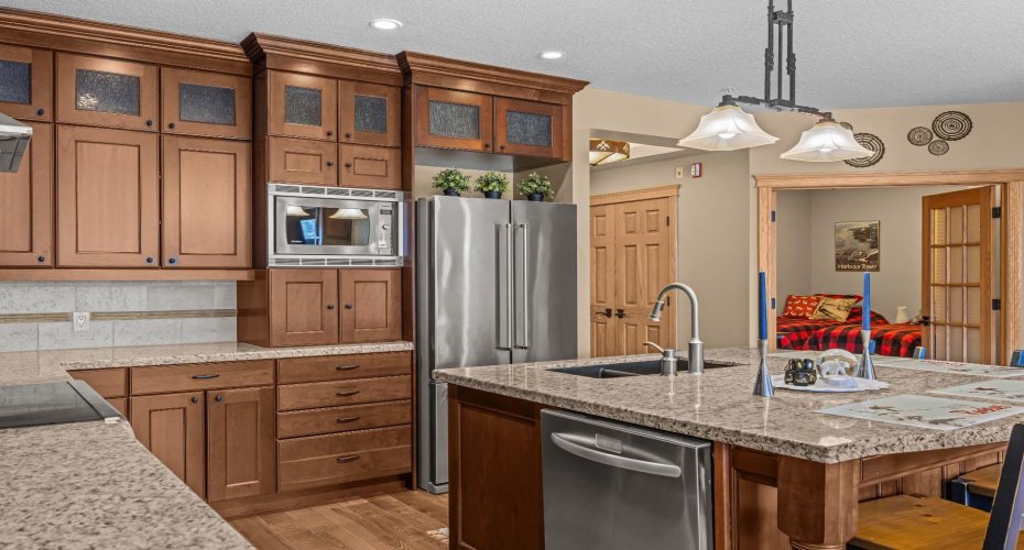 3 Aspen Glen, Canmore, Alberta T1W 1A6, 3 Bedrooms Bedrooms, ,2 BathroomsBathrooms,Residential,For Sale,Aspen,A2298095