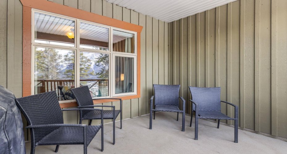 3 Aspen Glen, Canmore, Alberta T1W 1A6, 3 Bedrooms Bedrooms, ,2 BathroomsBathrooms,Residential,For Sale,Aspen,A2298095