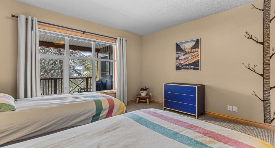 3 Aspen Glen, Canmore, Alberta T1W 1A6, 3 Bedrooms Bedrooms, ,2 BathroomsBathrooms,Residential,For Sale,Aspen,A2298095