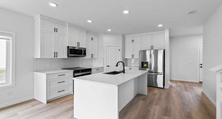 231 Vista Road, Crossfield, Alberta T0M 0S0, 4 Bedrooms Bedrooms, ,3 BathroomsBathrooms,Residential,For Sale,Vista,A2298496