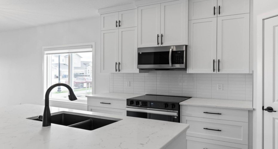 231 Vista Road, Crossfield, Alberta T0M 0S0, 4 Bedrooms Bedrooms, ,3 BathroomsBathrooms,Residential,For Sale,Vista,A2298496