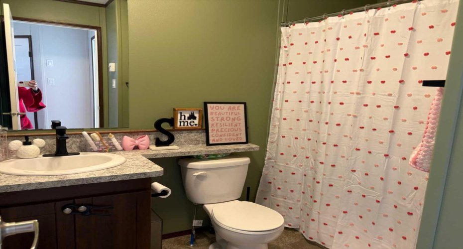 4000 Minto Street, Penhold, Alberta T0M 1R0, 3 Bedrooms Bedrooms, ,2 BathroomsBathrooms,Mobile,For Sale,Minto,A2298878