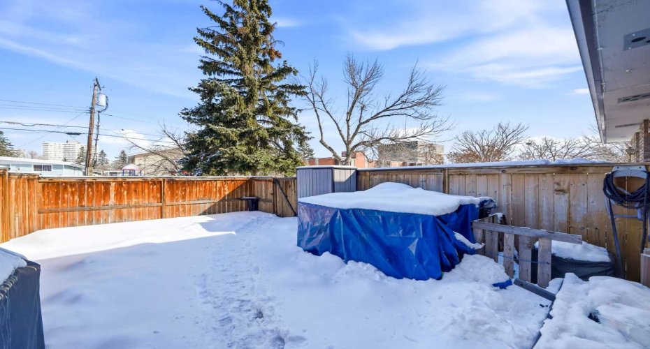773 Kingsmere Crescent, Calgary, Alberta T2V 2H9, 3 Bedrooms Bedrooms, ,2 BathroomsBathrooms,Residential,For Sale,Kingsmere,A2299143