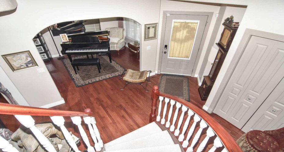 148 Scenic View Close, Calgary, Alberta T3L1Z4, 4 Bedrooms Bedrooms, ,4 BathroomsBathrooms,Residential,For Sale,Scenic View,A2300501