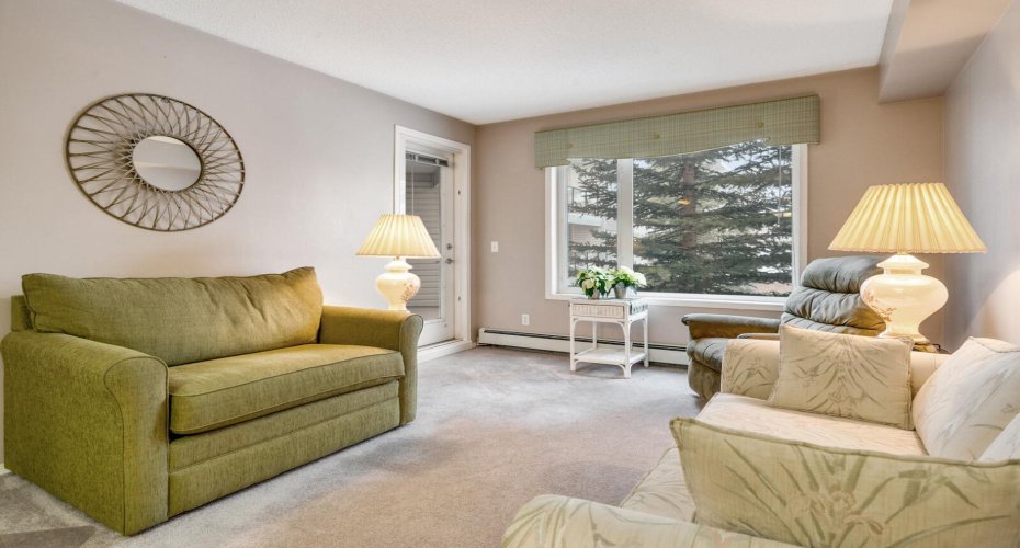 950 Arbour Lake Road, Calgary, Alberta T3G 5B3, 2 Bedrooms Bedrooms, ,2 BathroomsBathrooms,Residential,For Sale,Arbour Lake,A2300603