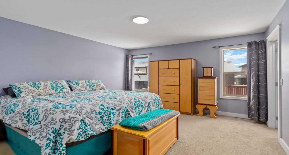 117 Violet Street, Fort McMurray, Alberta T9K 0H2, 5 Bedrooms Bedrooms, ,3 BathroomsBathrooms,Residential,For Sale,Violet,A2300667