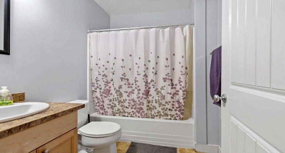 117 Violet Street, Fort McMurray, Alberta T9K 0H2, 5 Bedrooms Bedrooms, ,3 BathroomsBathrooms,Residential,For Sale,Violet,A2300667