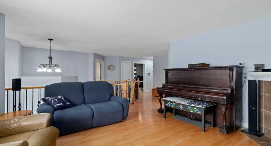 117 Violet Street, Fort McMurray, Alberta T9K 0H2, 5 Bedrooms Bedrooms, ,3 BathroomsBathrooms,Residential,For Sale,Violet,A2300667